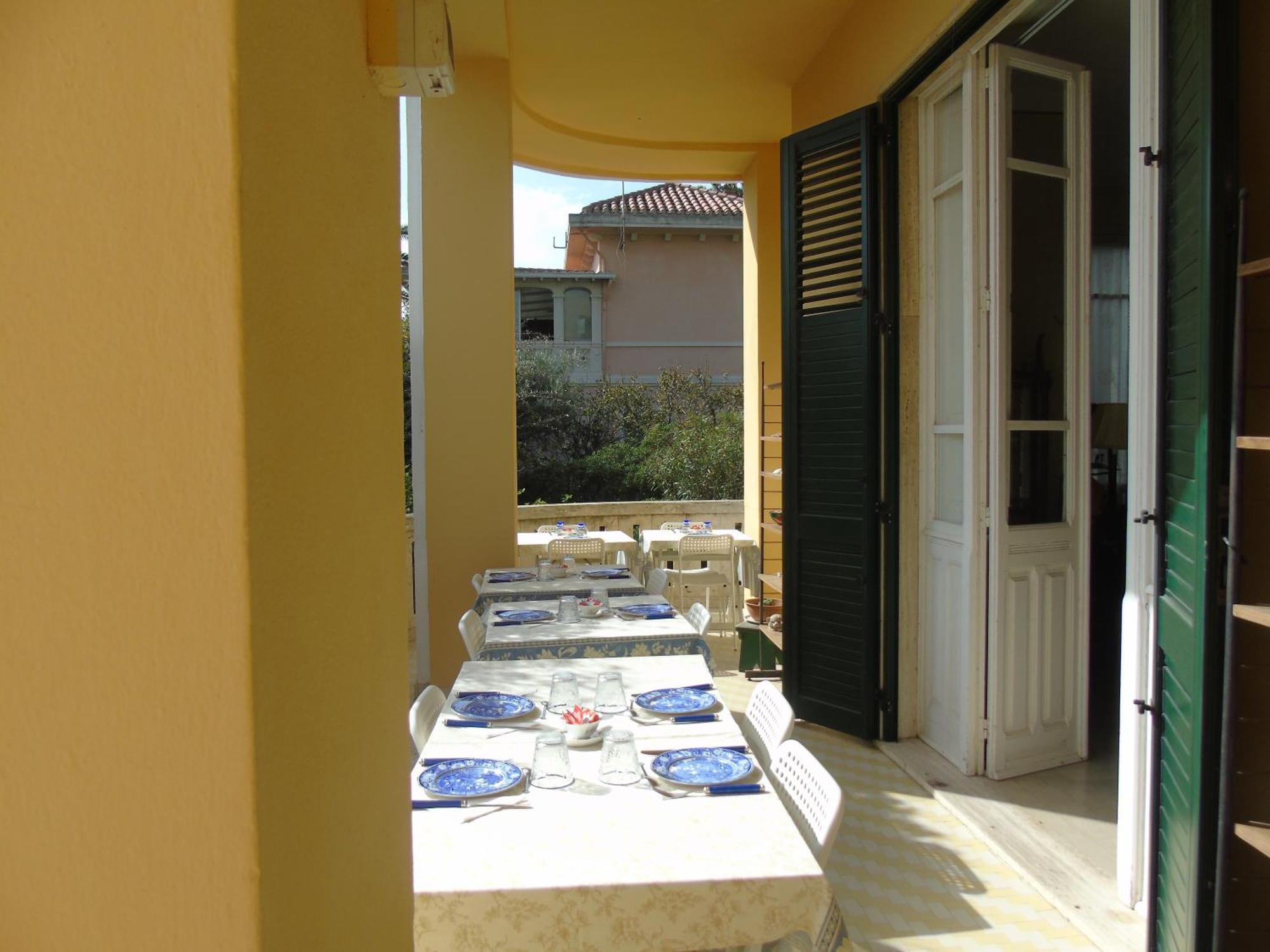 Villino Vanzetti 1930 Cagliari Exteriör bild